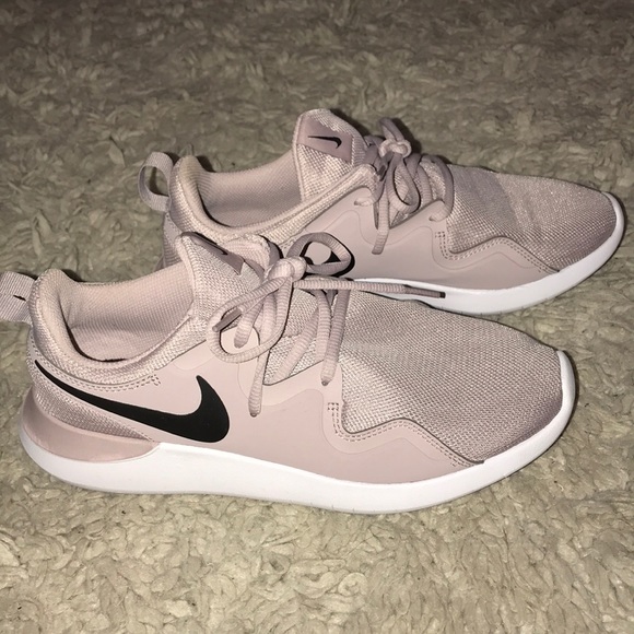 mauve nike shoes